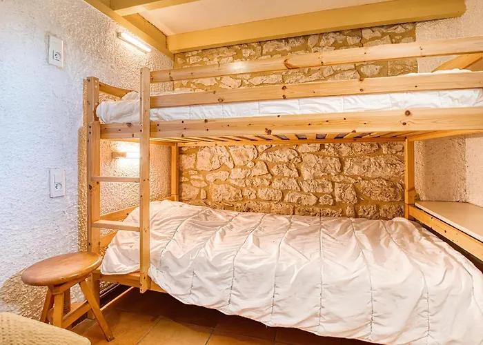 Semesterbostad Awesome In